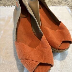 Tory Burch Orange Espadrille Peep-Toe Shoes size 9 EXCELLENT FAST SHIPPING!